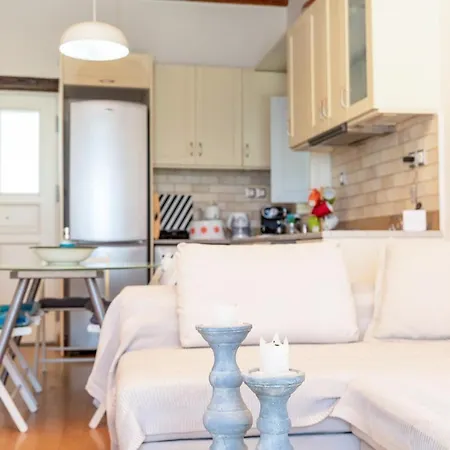 Pandoras - Old Town Naxos *