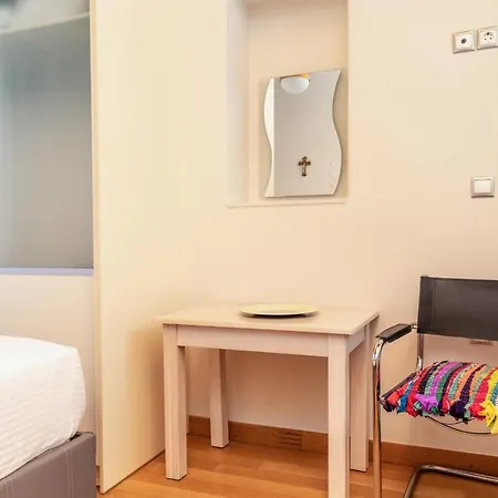Pandoras - Old Town Naxos Apartment *