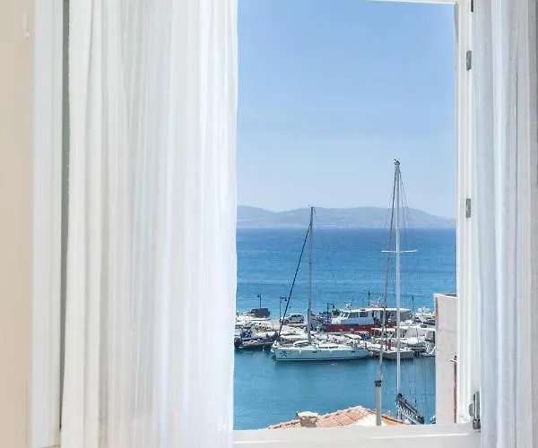 Pandoras - Old Town Naxos *