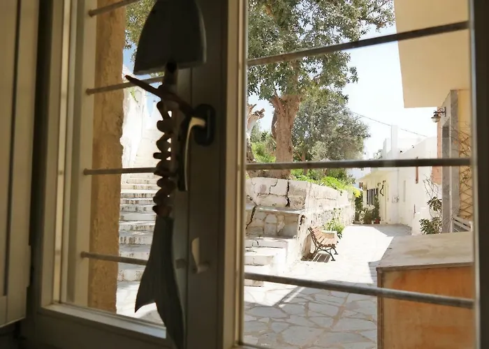 Pandoras - Old Town Naxos * Naxos City