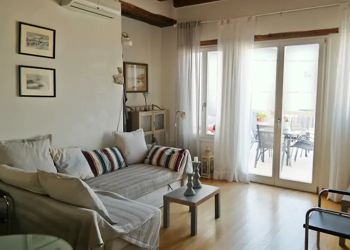 Pandoras - Old Town Naxos شقة